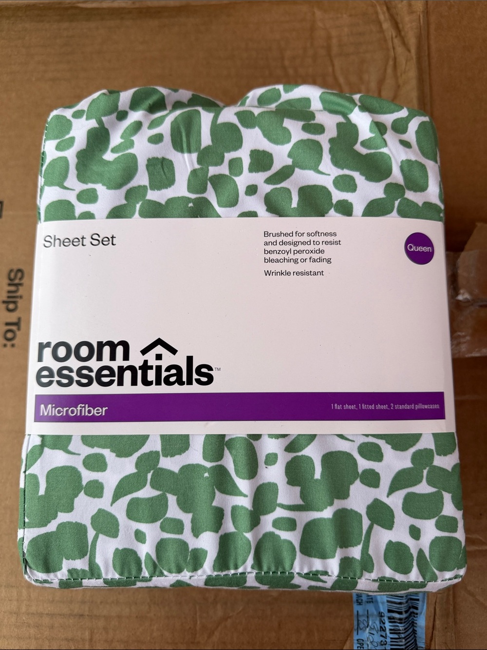 Room Essentials Green and White Microfiber Sheet Set
